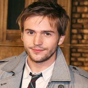 Michael Stahl-David Birthday, Real Name, Age, Weight, Height, Family ...